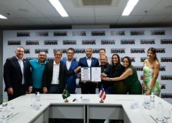 Jerônimo Rodrigues autoriza pavimentação da BA-668 entre o município de Buerarema e o distrito de Vila Operária | SECOM
