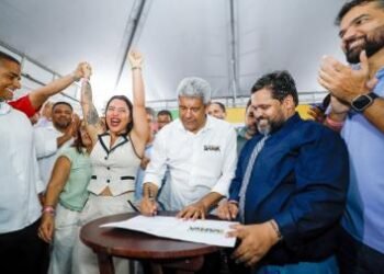 Governo da Bahia investe mais de R$ 20 milhões em obra de pavimentação e amplia mobilidade em Jaguaripe | SECOM