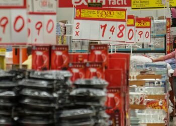 Mercado eleva previsão da inflação para 4,36% este ano