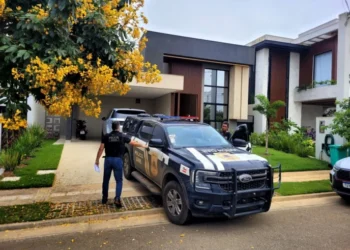 Líder de grupo que roubava de veículos é preso em condomínio de luxo na Bahia