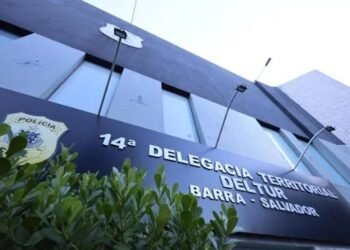 Suspeita de extorsão contra turistas é presa na Bahia