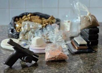 PM prende mais um suposto traficante e apreende drogas na Bahia