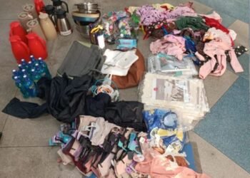 PM recupera mercadorias furtadas e detém 4 suspeitos, 3 mulheres, na Bahia