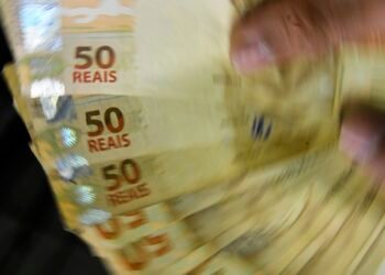 Poupança tem retirada líquida de R$ 11,1 bilhões em março