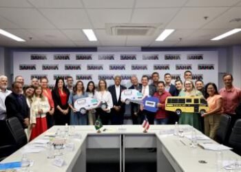 Governo realiza entregas e anuncia novos investimentos para Brotas de Macaúbas | SECOM
