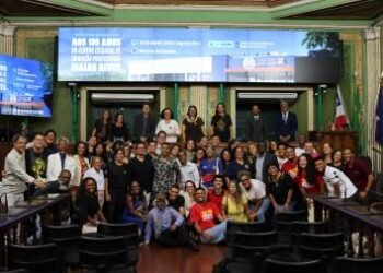Sessão especial na Câmara Municipal de Salvador celebra 190 anos de colégio da rede estadual | SECOM