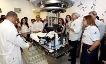 Governo da Bahia entrega serviço de radioterapia e consolida Hospital Estadual Costa das Baleias como referência oncológica no Extremo Sul | SECOM