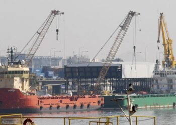 Justiça mantém liminar que derruba imposto na exportação de petróleo
