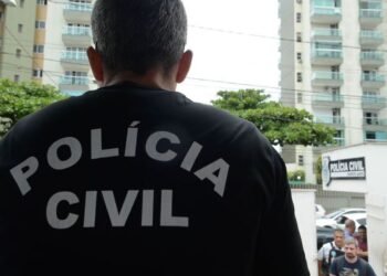 Médico e enfermeira são presos por venda irregular de emagrecedores