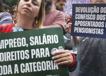 Professores da rede de SP fazem paralisação nesta quinta e sexta-feira