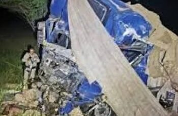 Colisão entre veículos deixa 4 mortos no interior baiano