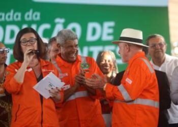 Retomada da Fafen impulsiona empregos, indústria e produção agrícola na Bahia | SECOM