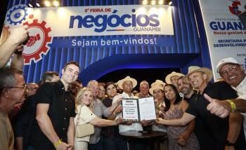 Governador visita a Expo Guanambi; evento reúne o agronegócio e impulsiona economia regional | SECOM