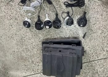 PM baiana remove câmeras clandestinas que estariam sendo usadas pelo crime