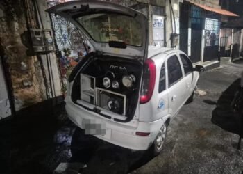 PM apreende equipamento de som tipo paredão na Bahia